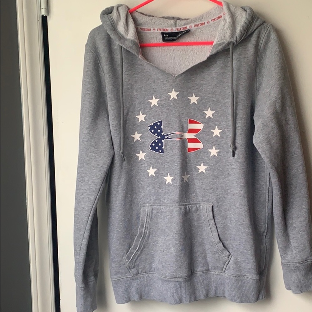Under armor v neck hoodie!!